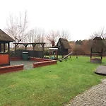 Ferien Unterm Reetdach Bis Zu 6 Personen * Alt Bukow