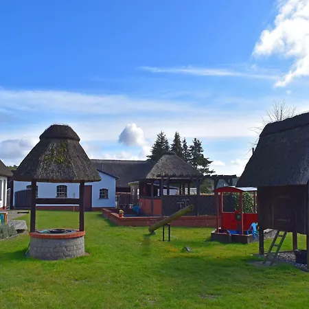 Ferien Unterm Reetdach Bis Zu 6 Personen Alt Bukow