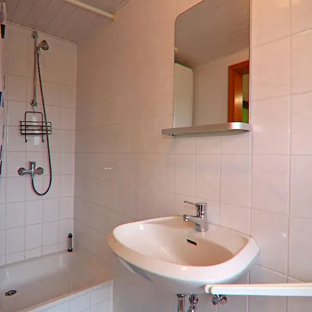 Ferien Unterm Reetdach Bis Zu 6 Personen * Alt Bukow