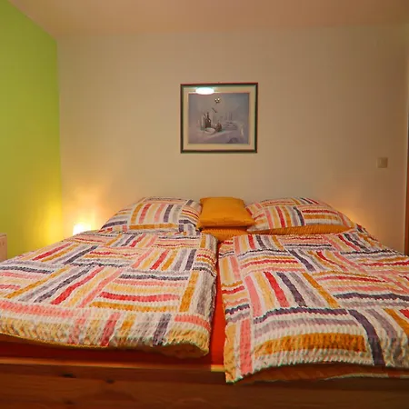 Апартаменты Ferien Unterm Reetdach Bis Zu 6 Personen